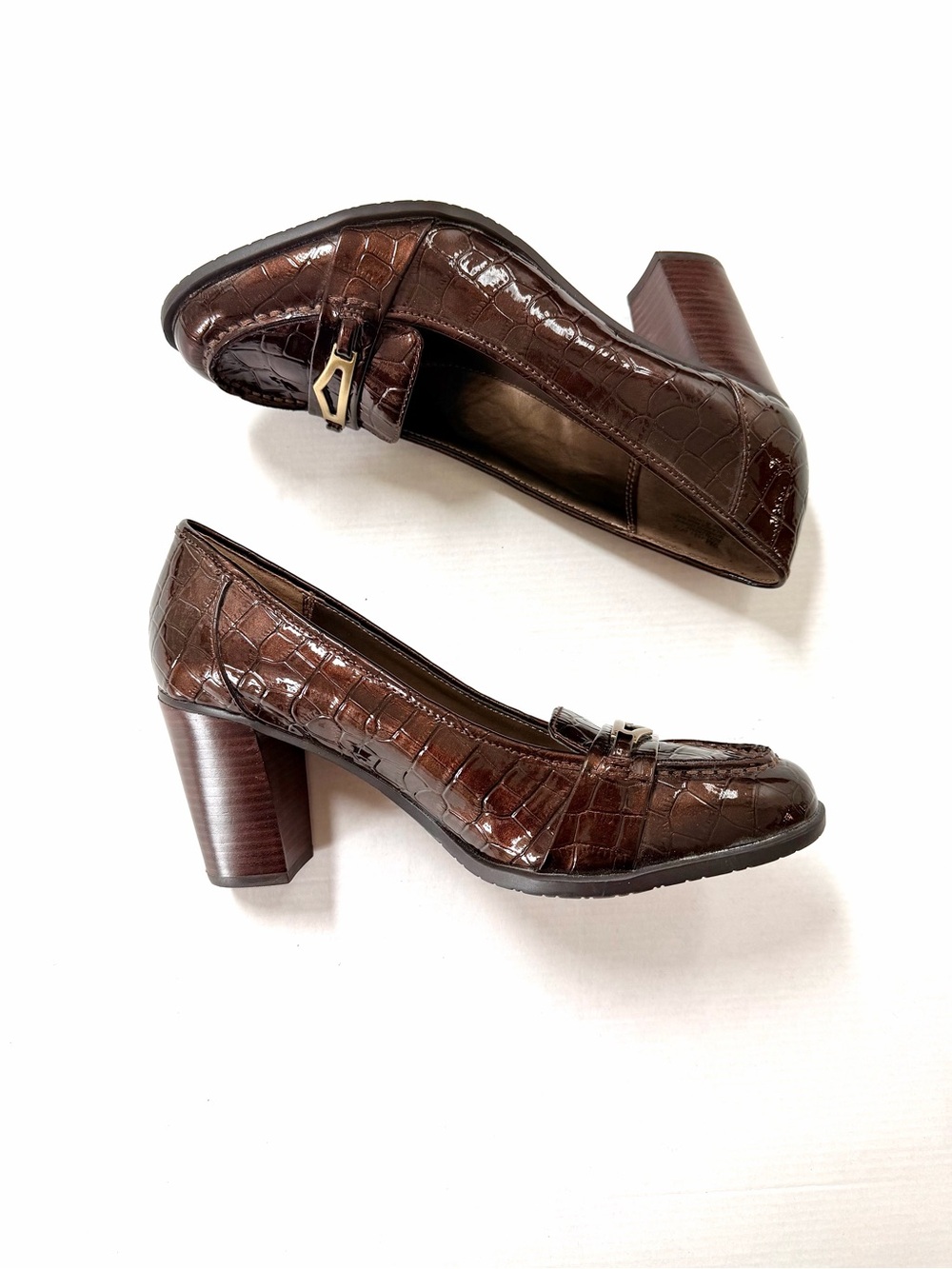 Bandolino Brown Faux Croc-Embossed Block Heel Loafers Woman’s 9 Y2K Preppy